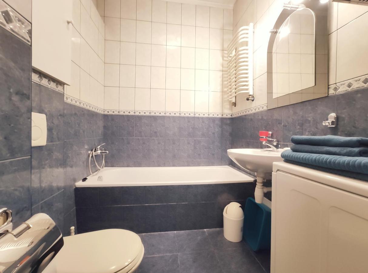 Plac Nowy 8A By Homeprime Cracóvia Exterior foto