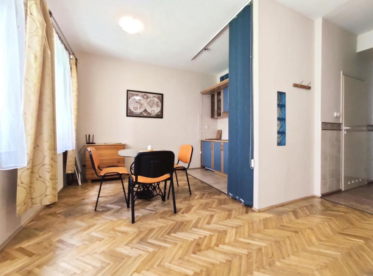 Plac Nowy 8A By Homeprime Cracóvia Exterior foto